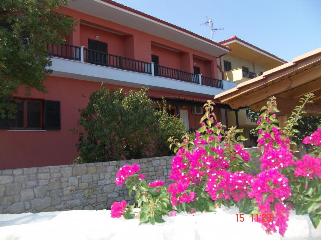 Nikos Apartments Áfitos Extérieur photo